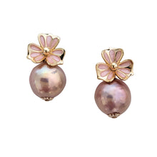 Load image into Gallery viewer, Edison Pearl Flower Studs