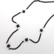 Load image into Gallery viewer, Moving Flowers Necklace-Earrings Set
