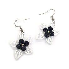 Load image into Gallery viewer, Moving Flowers Necklace-Earrings Set